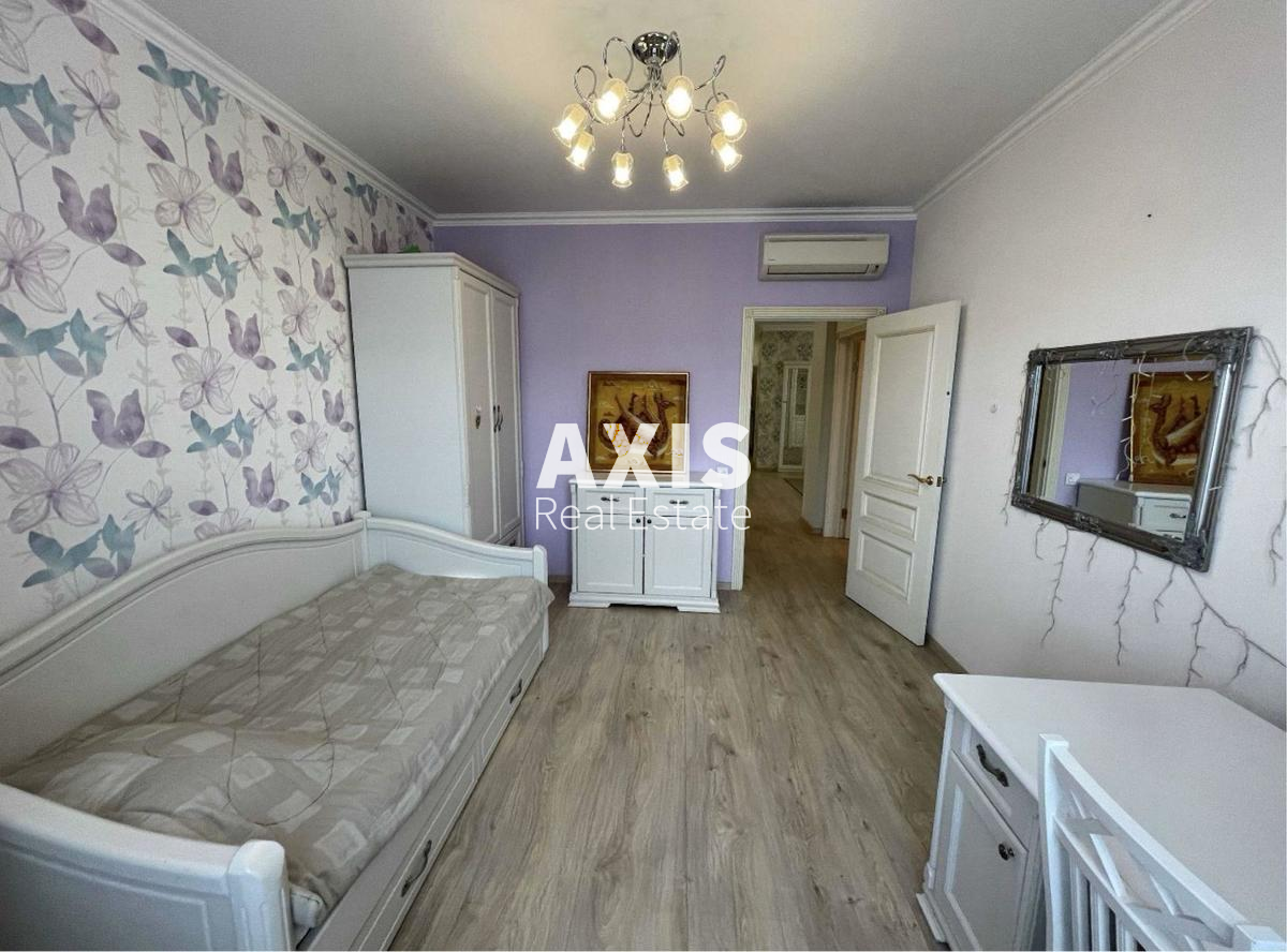 3к квартира пр-т Тычины Павла 16/2