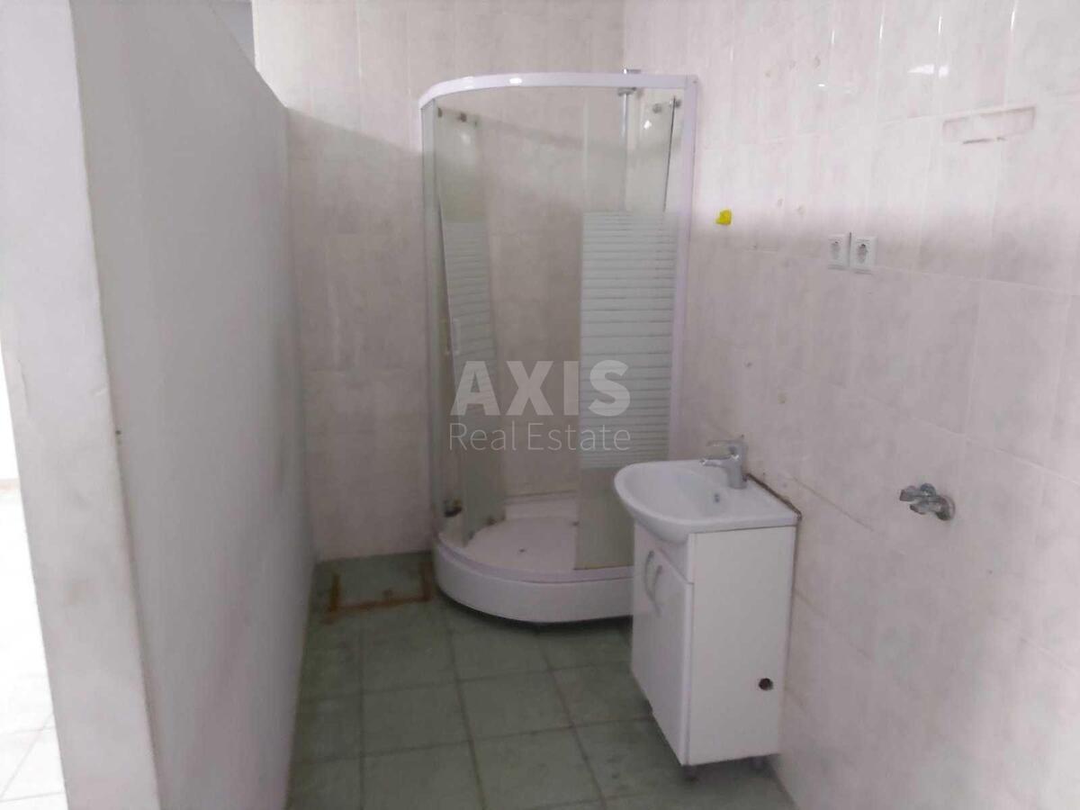 Trade object vul. Grygorovycha-Bars'kogo 5, 93m2556007