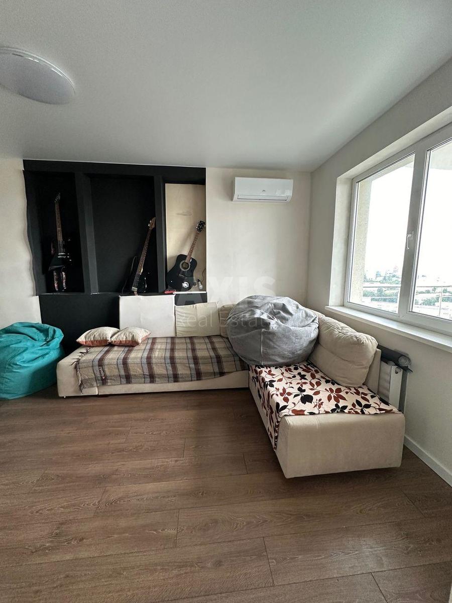 3k apartment vul. Doncja Myhajla 2А5