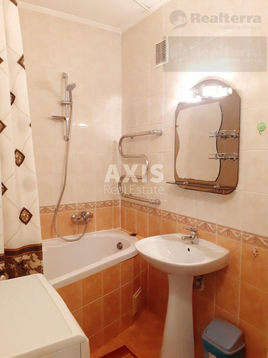 2k apartment vul. Mala Zhytomyrs'ka 108