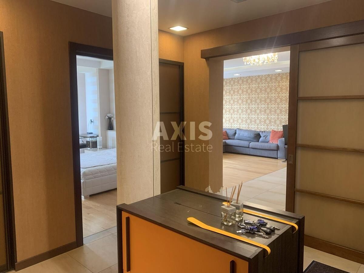 2k apartment vul. Mel'nykova 18Б568682