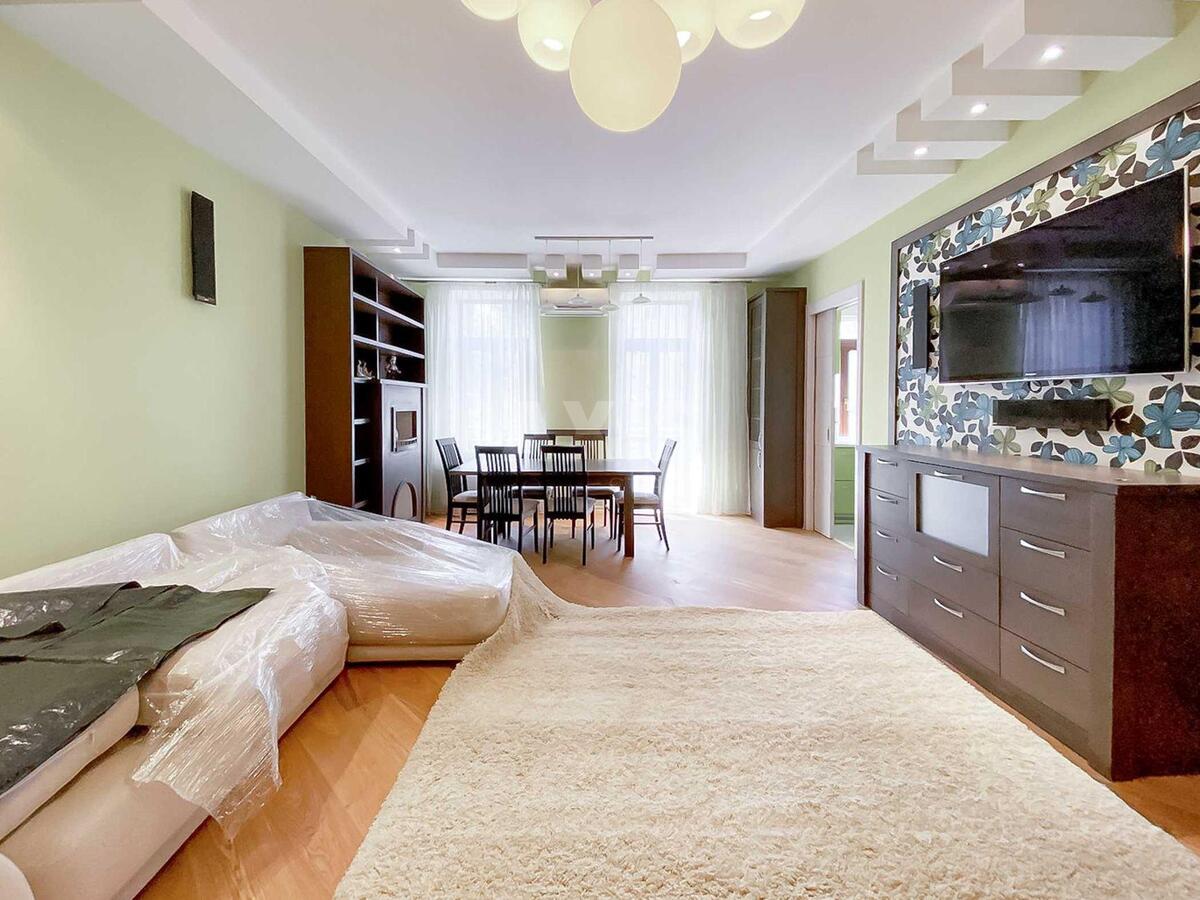 4k apartment vul. Hmel'nyc'kogo Bogdana 82563823