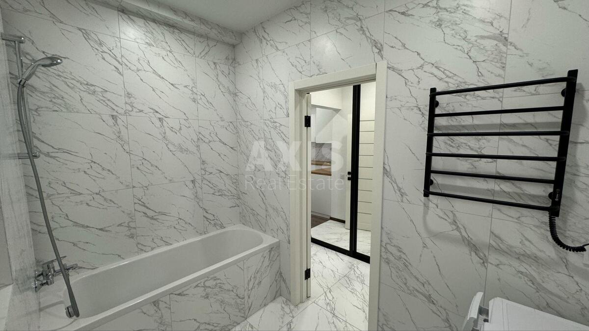 2к квартира ул. Михаила Максимовича 246074512