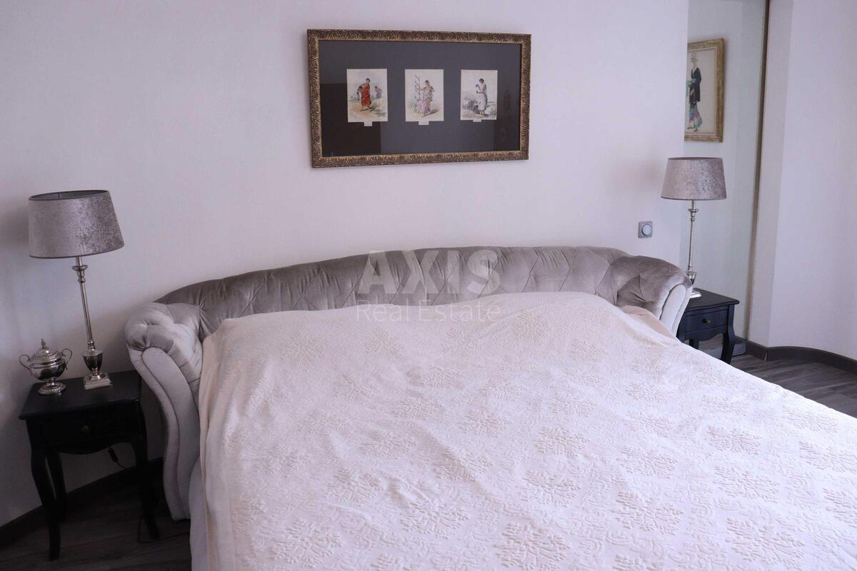 1k apartment pr-t Glushkova Akademika 22567297