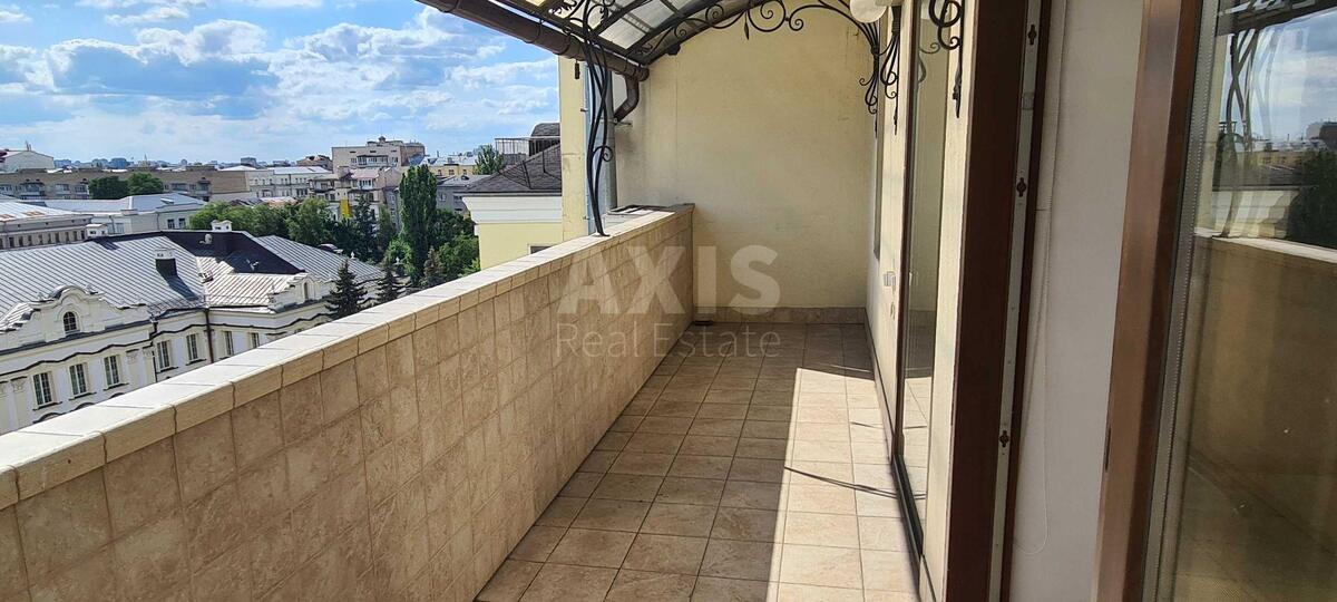 5k apartment vul. Orlyka Pylypa 102