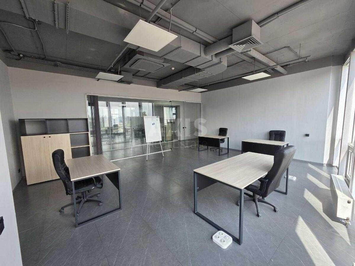 Office pr-t Moskovs'kyj 9Б, 800m257250