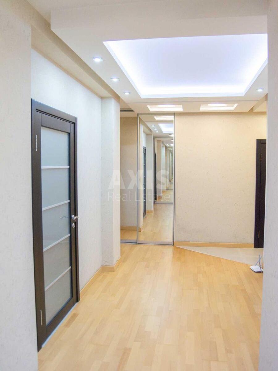 3k apartment vul. Avtozavods'ka 29А4