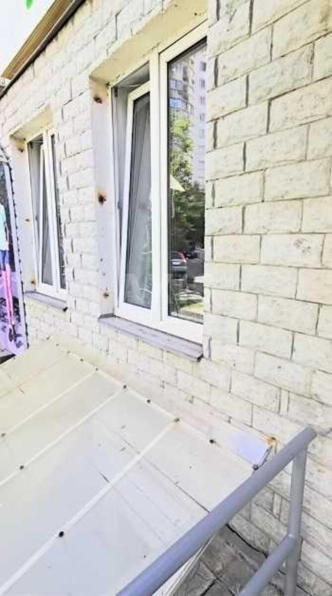 Объект торговли ул. Ахматовой Анны 44А, 33м2620681