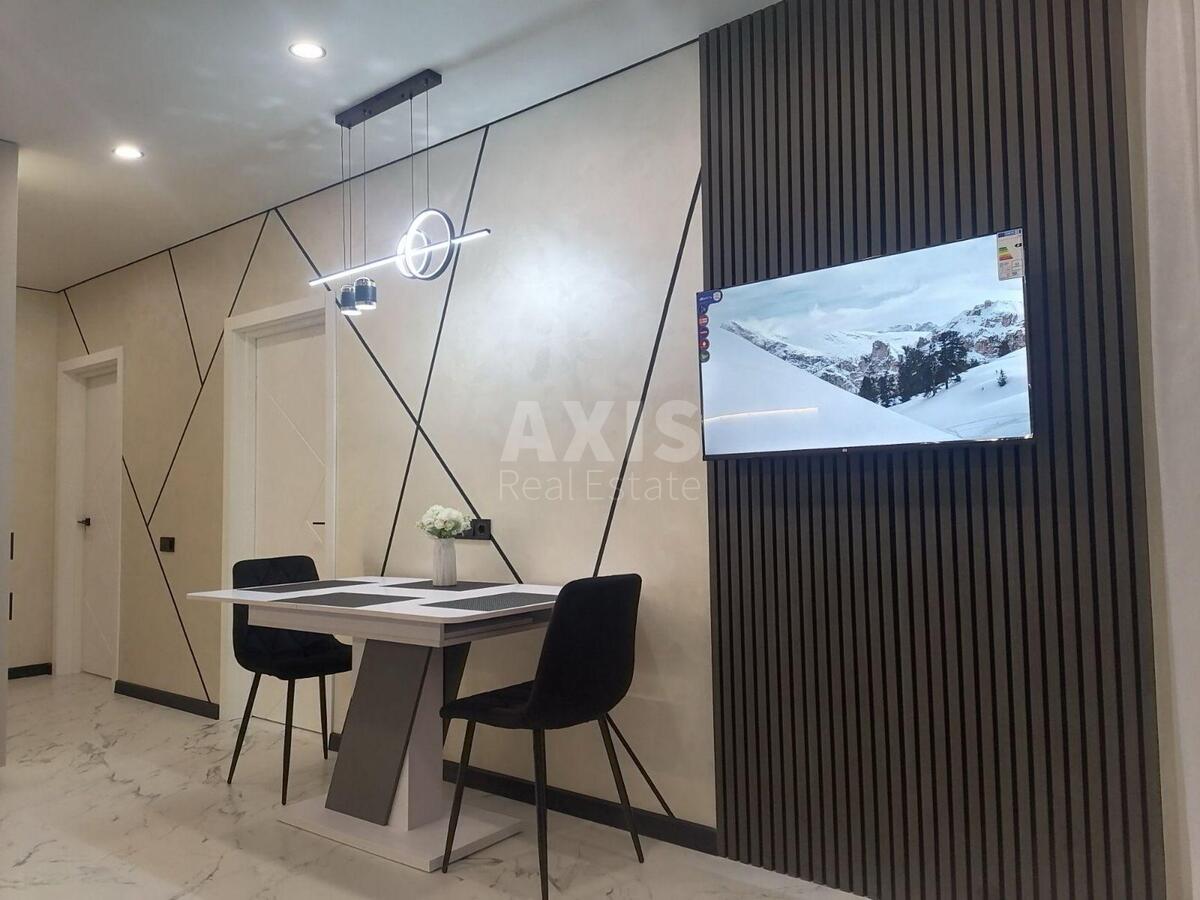 2k apartment vul. Rodyny Kristeriv 14В578301