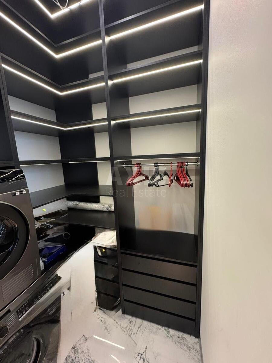 1k apartment vul. Dragomyrova Myhajla 4Б11