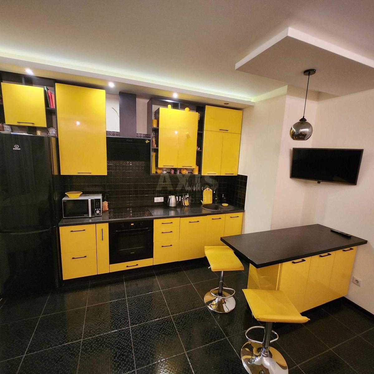 2k apartment vul. Sikors'kogo Igorja Aviakonstruktora 4Б
