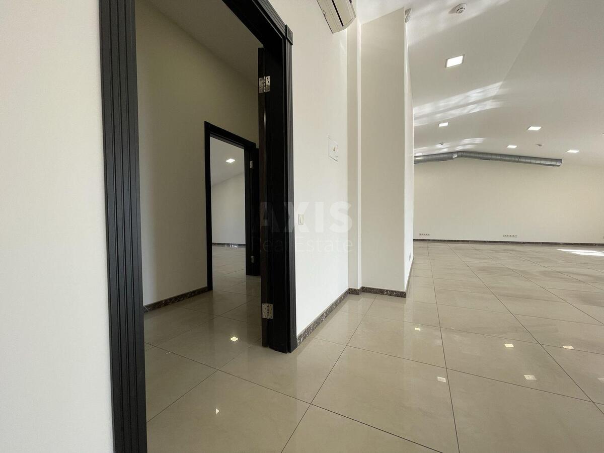 Office vul. Spas'ka 5, 324m26