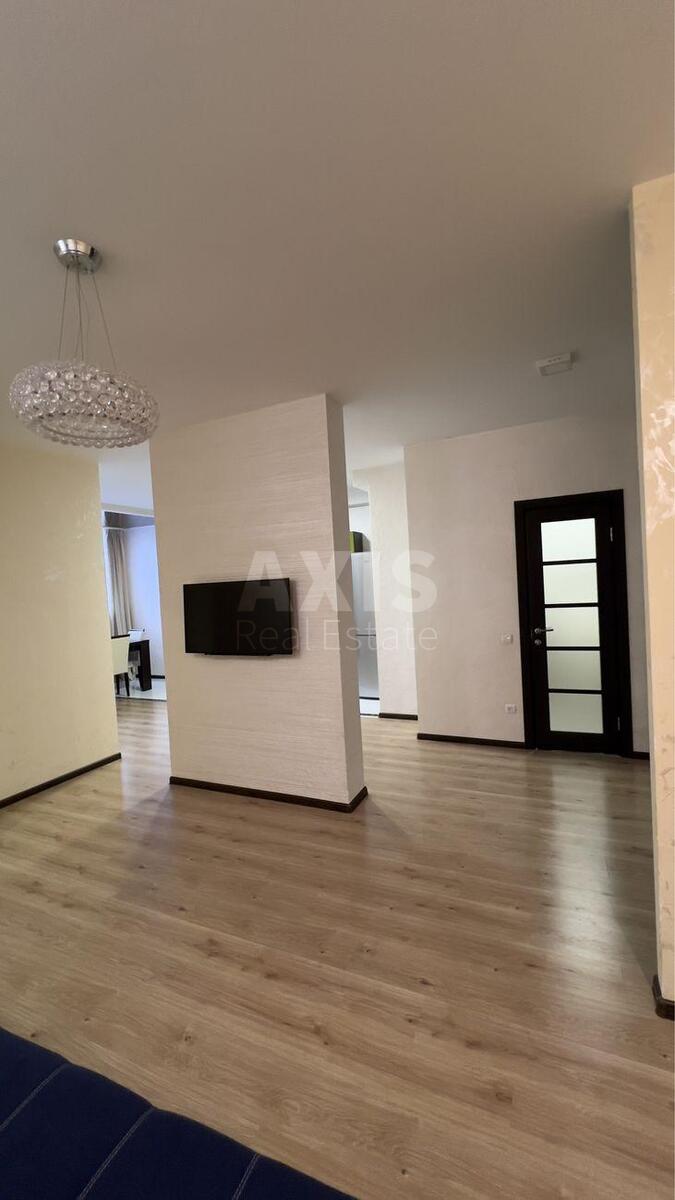 2k apartment vul. Bogdanivs'ka 7А3