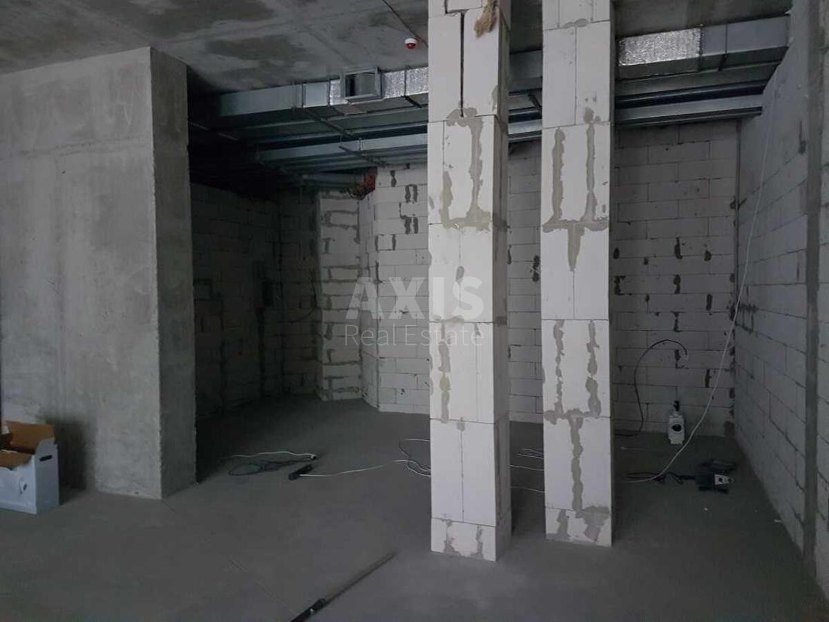 Trade object nab. Dniprovs'ka 15, 86m24