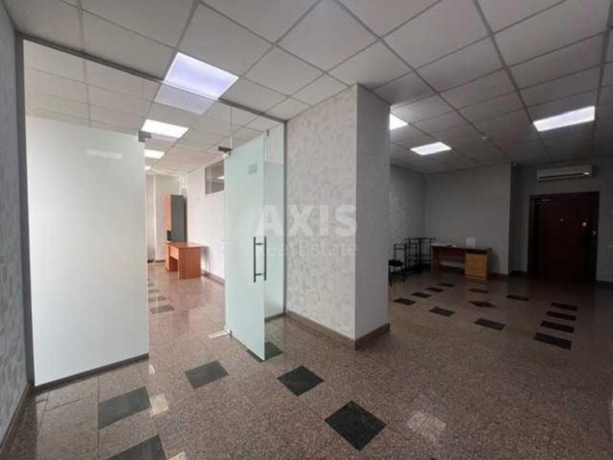 Office vul. Velyka Vasyl'kivs'ka 72, 180m23