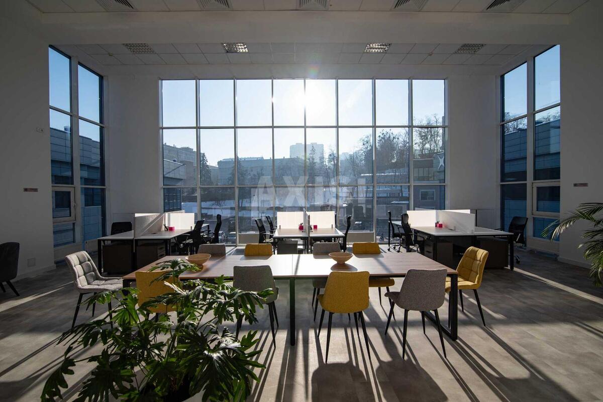 Office prov. Ohtyrs'kyj 7, 125m24
