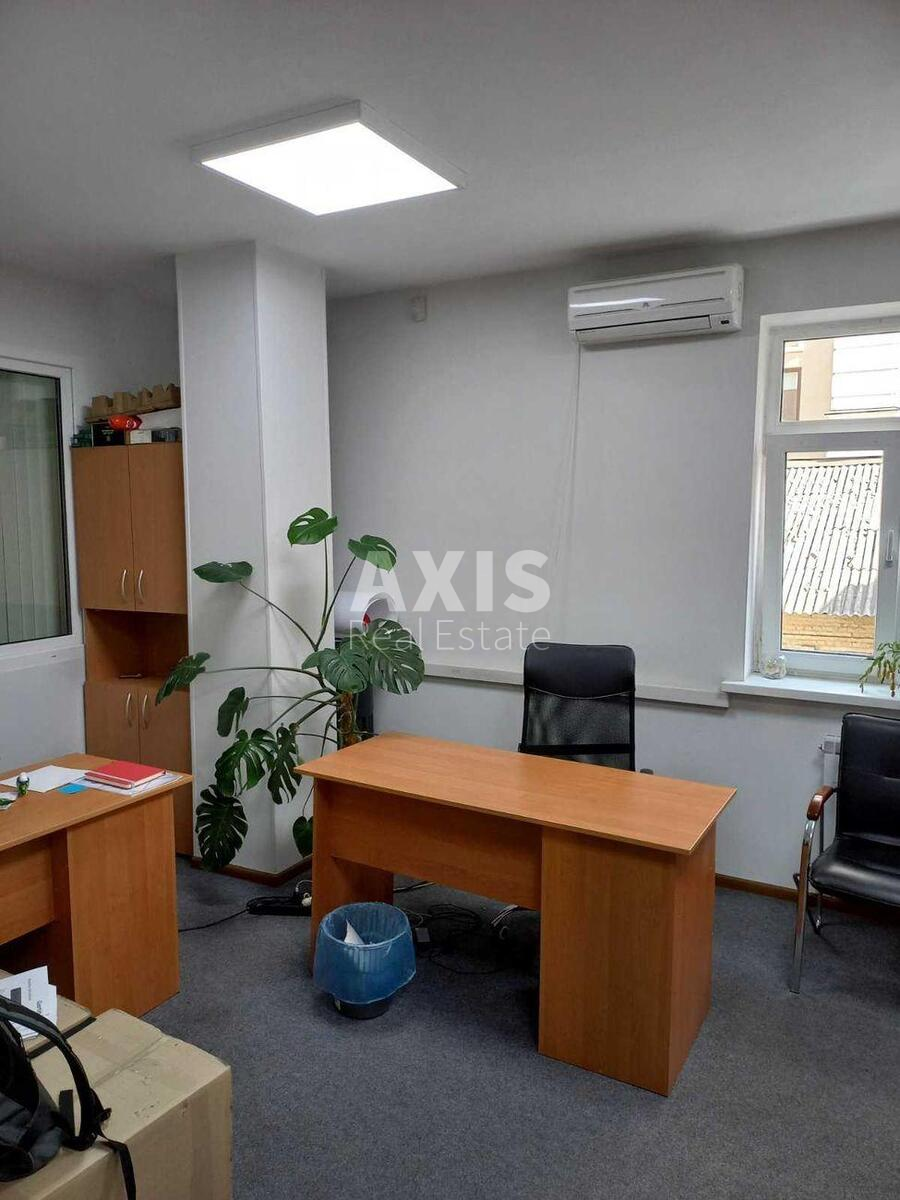 Office prov. Jaroslavs'kyj 7/9, 155m2581096