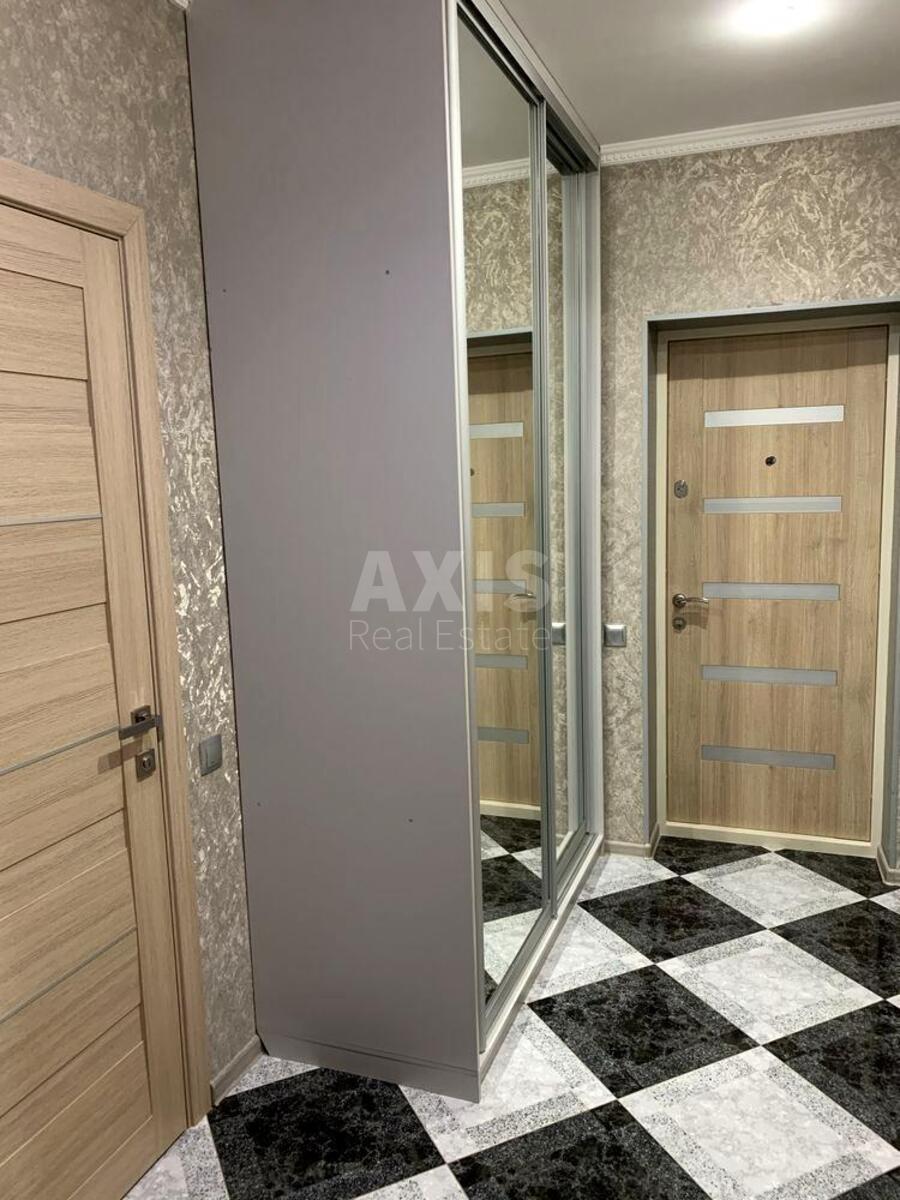 2k apartment vul. Yulia Zdanovska 50/26377510