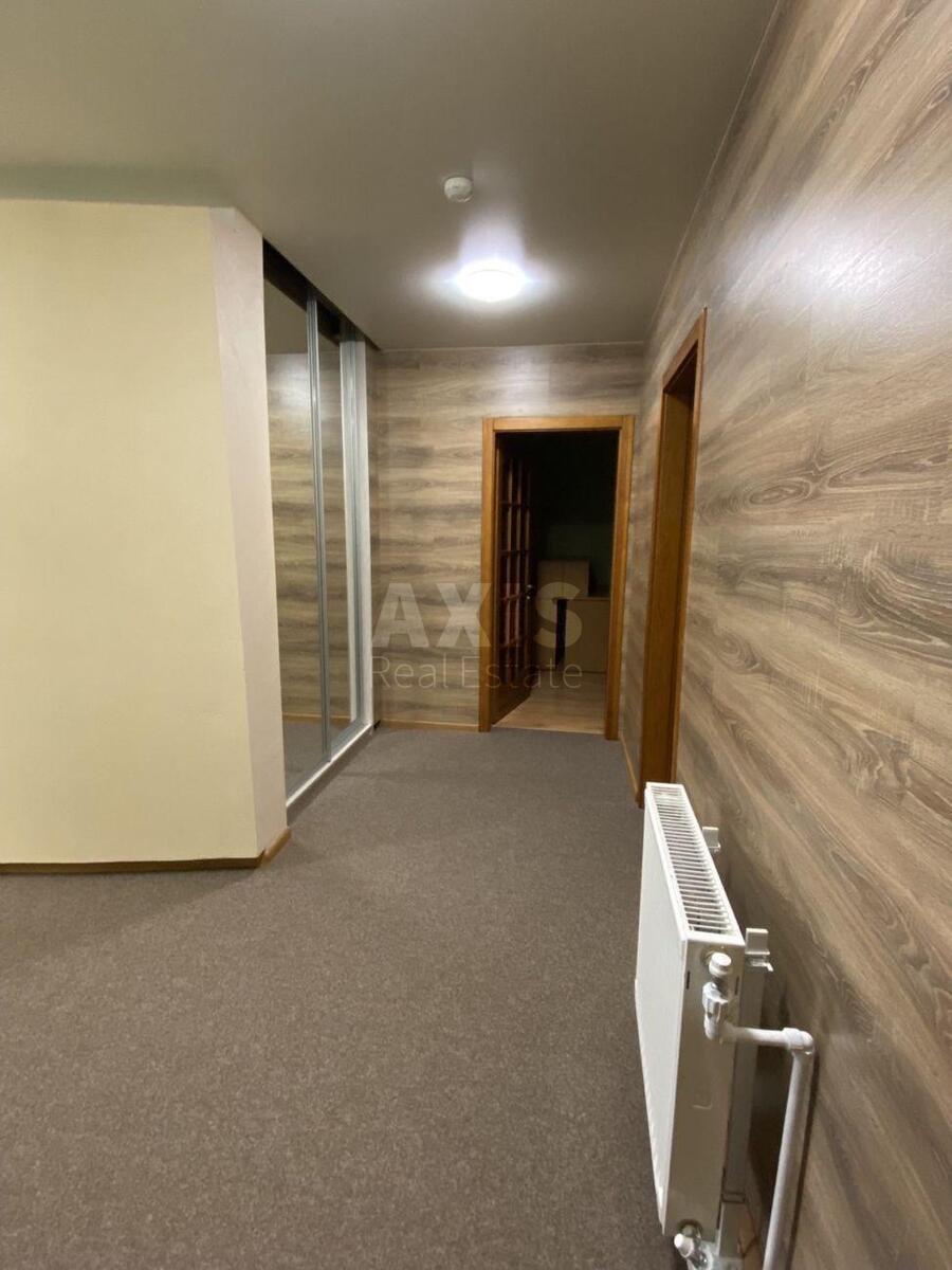 Office vul. Ahmatovoi' Anny 13, 272m2599448