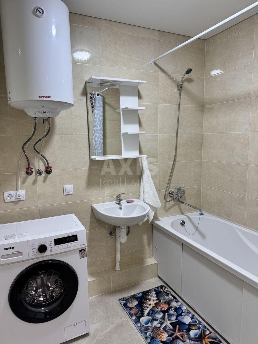 1k apartment vul. Konopljans'ka 22Б6