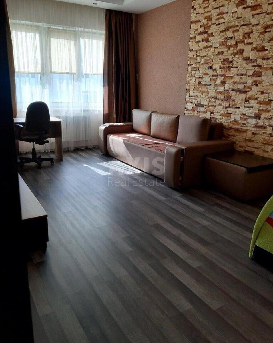 1k apartment vul. Gradyns'ka 71