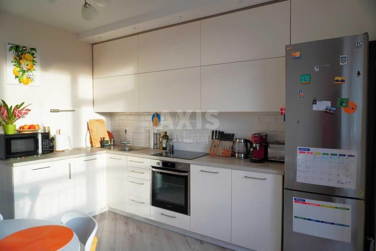 2k apartment vul. Kahovs'ka 582