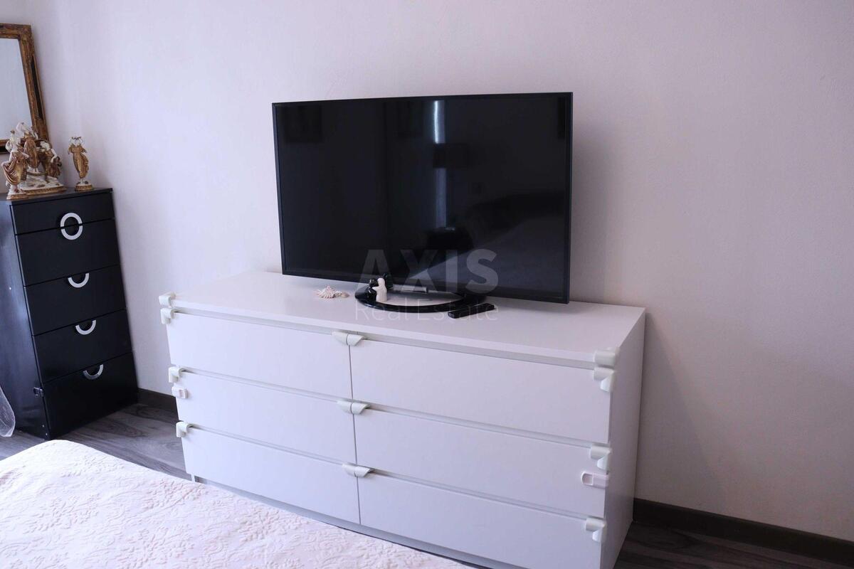1k apartment pr-t Glushkova Akademika 22567298