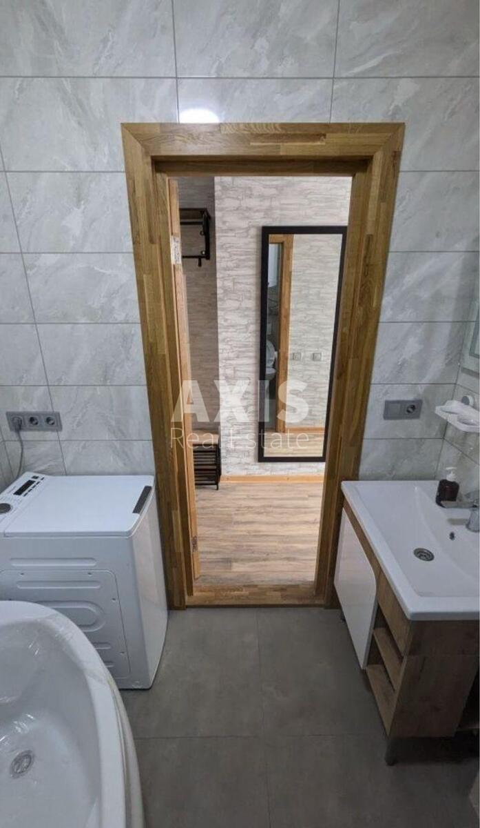 1k apartment vul. Myhajla Maksymovycha 327