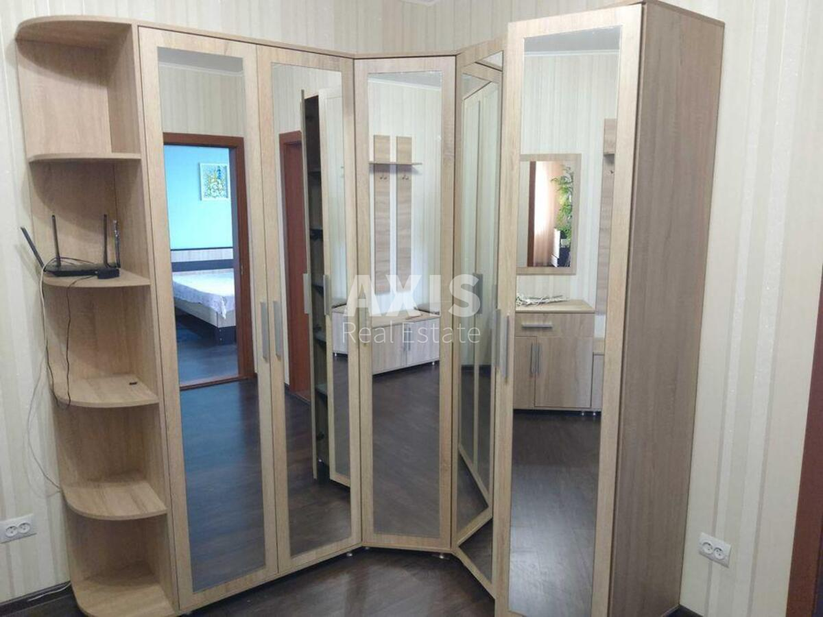 3k apartment vul. Zdolbunivs'ka 135