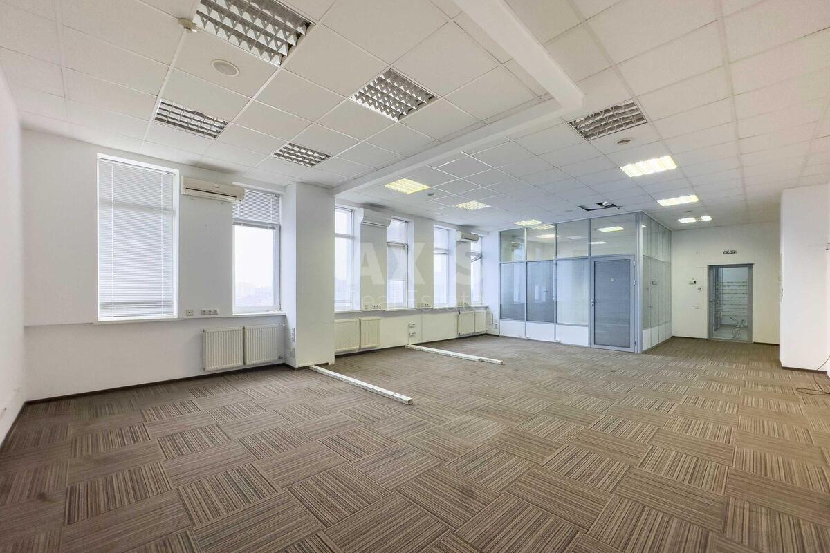 Office vul. Geroi'v Kosmosu 4, 520m258098