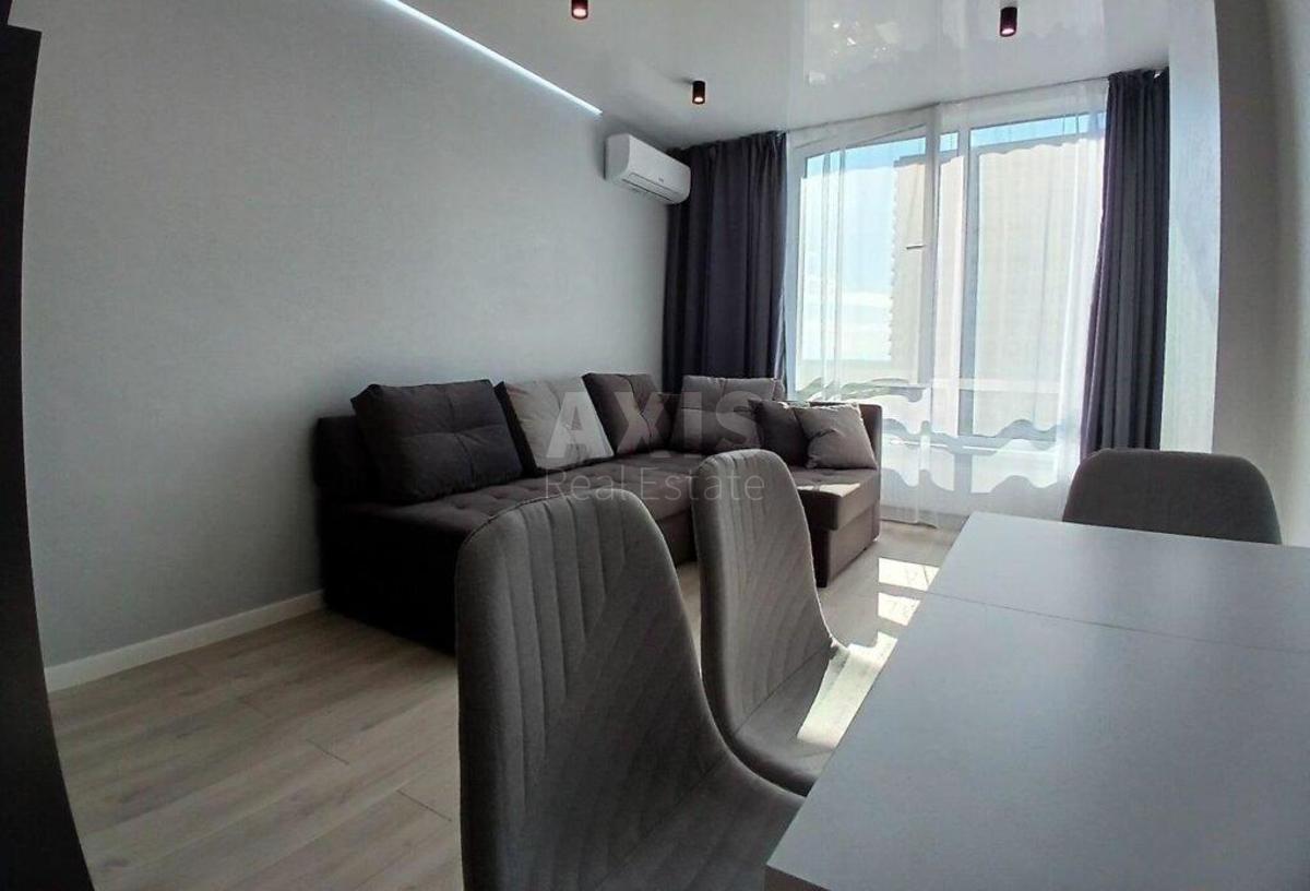 1k apartment vul. Rodyny Kristeriv 201