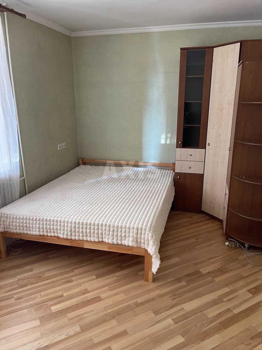 3k apartment vul. Ahmatovoi' Anny 39