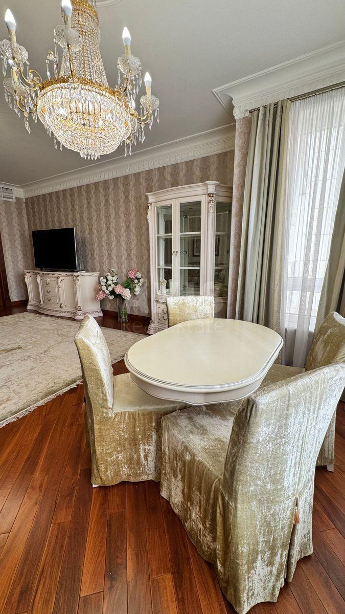 3k apartment vul. Instytuts'ka 18А6