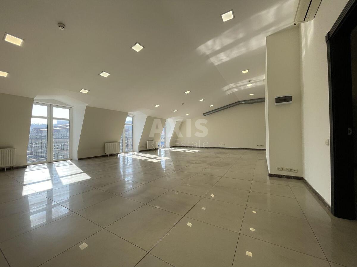 Office vul. Spas'ka 5, 324m27