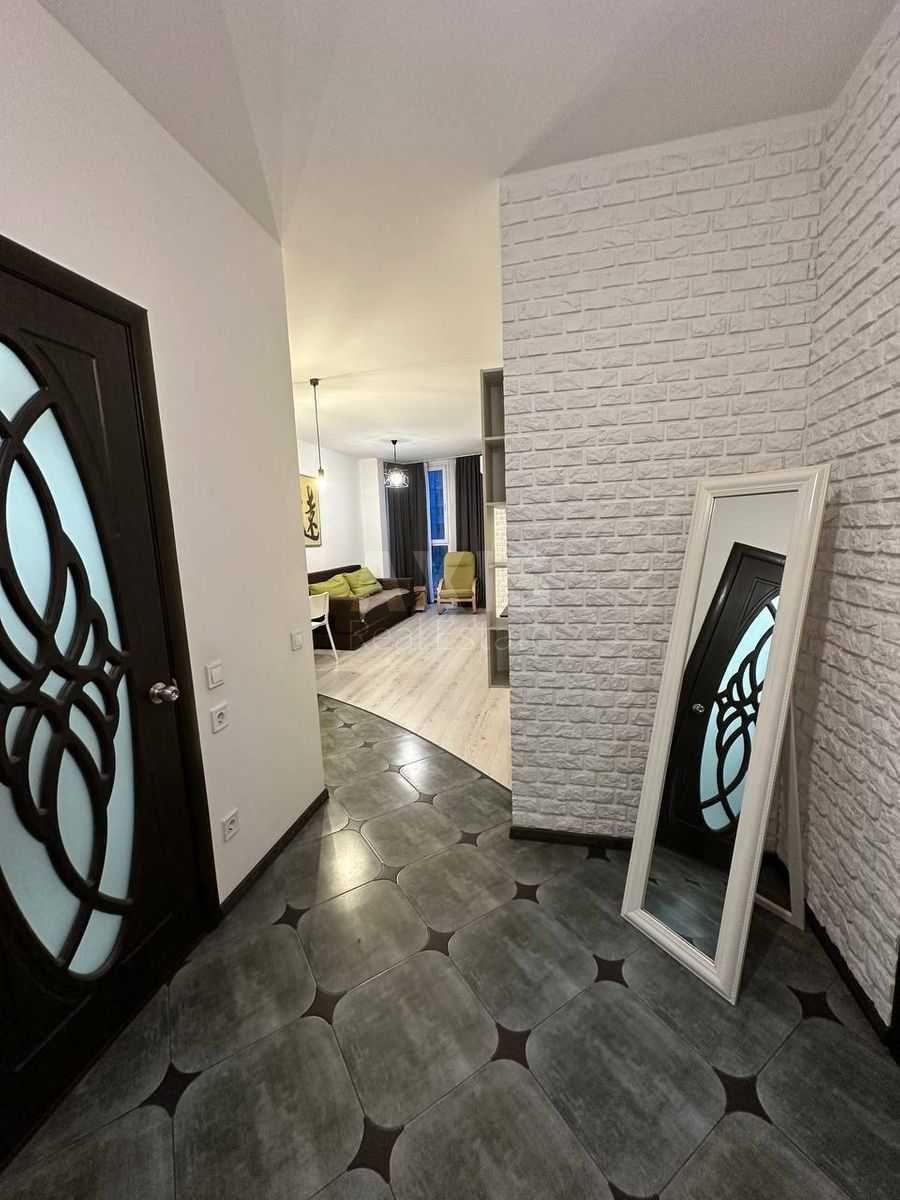 1k apartment vul. Dragomanova 28