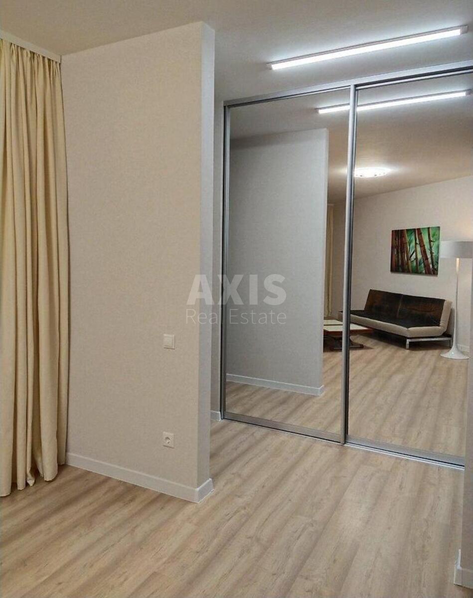 2k apartment vul. Dmytrivs'ka 60/196