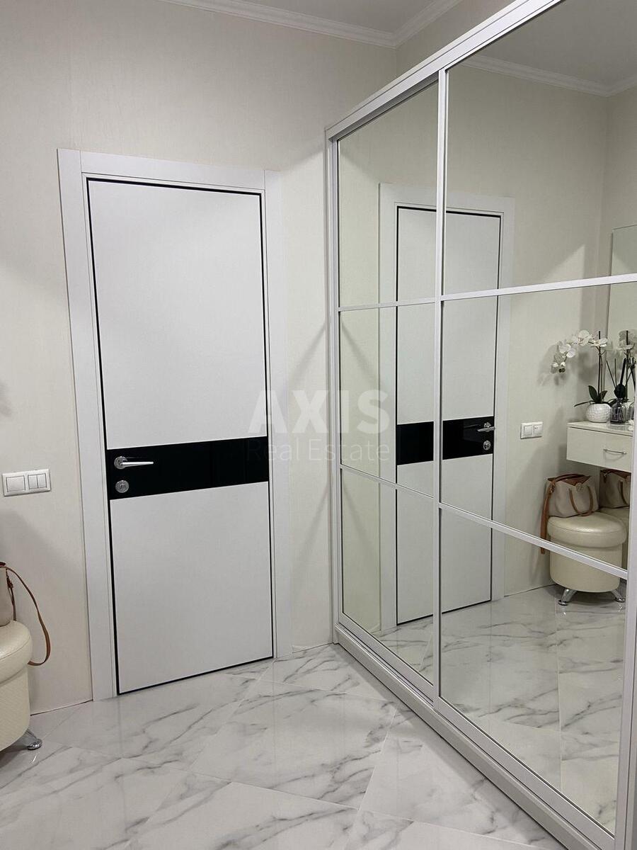 1k apartment vul. Dragomanova 6/16