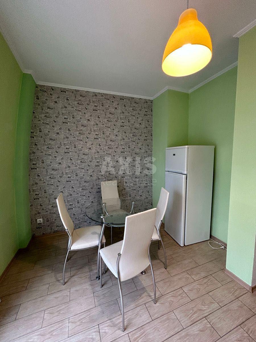 1k apartment vul. Makii'vs'ka 88