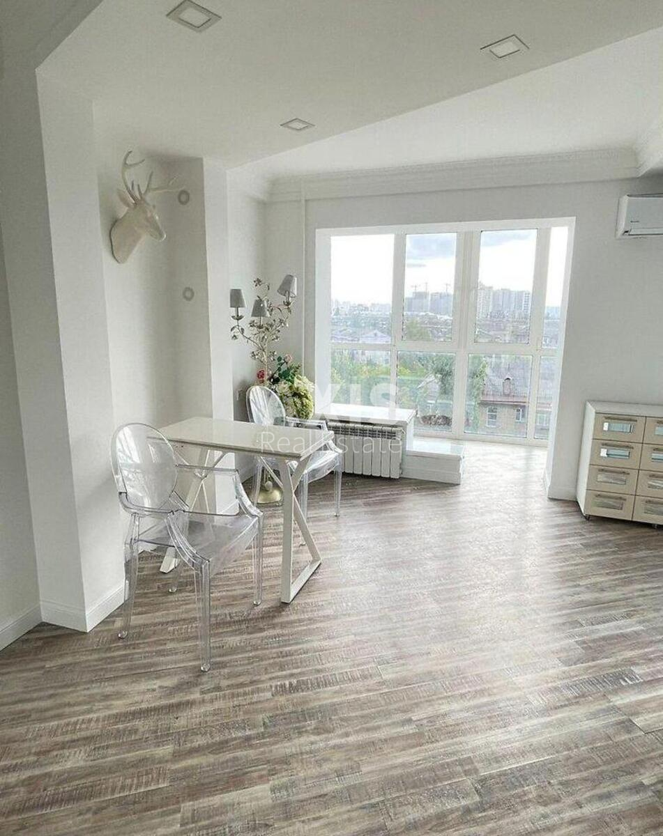 2k apartment vul. Praz'ka 32