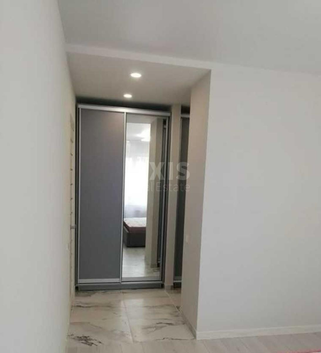 2k apartment vul. Berkovec'ka 6А1