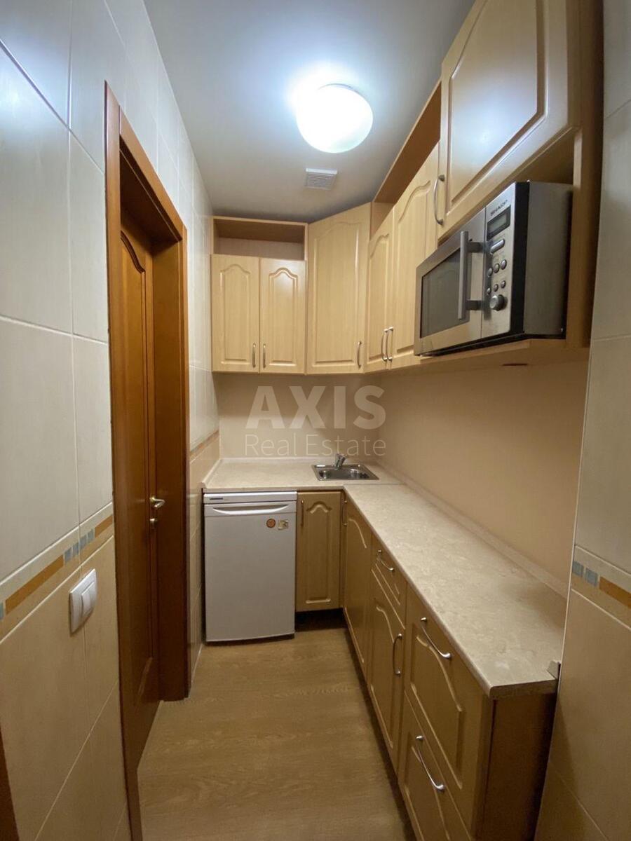 Office vul. Ahmatovoi' Anny 13, 272m25994412