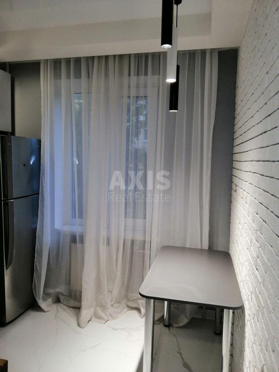 1k apartment vul. Martyrosjana 220