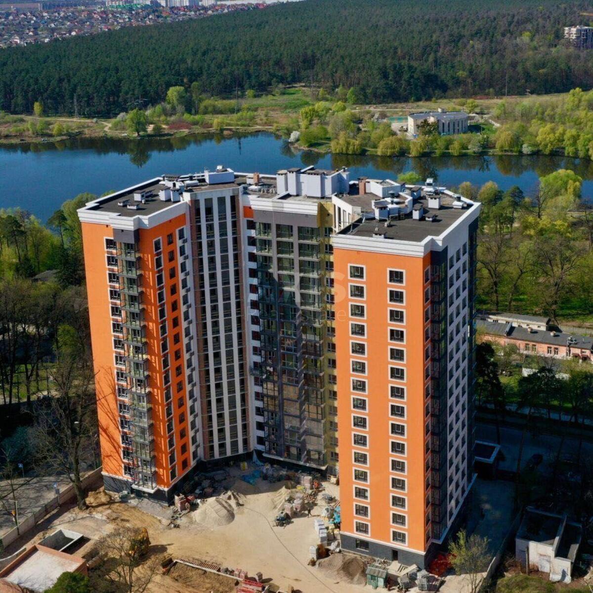1k apartment vul. L'vivs'ka 160123