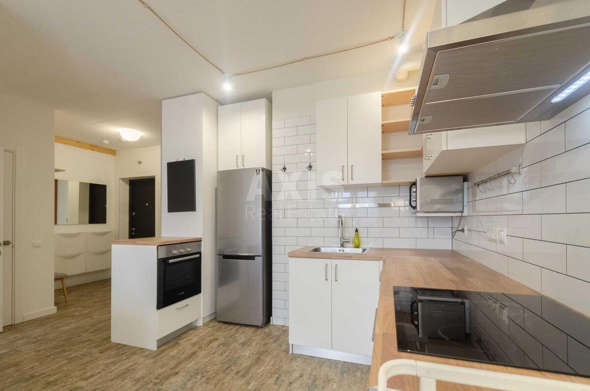 1k apartment vul. Sverstjuka Jevgena 4615762