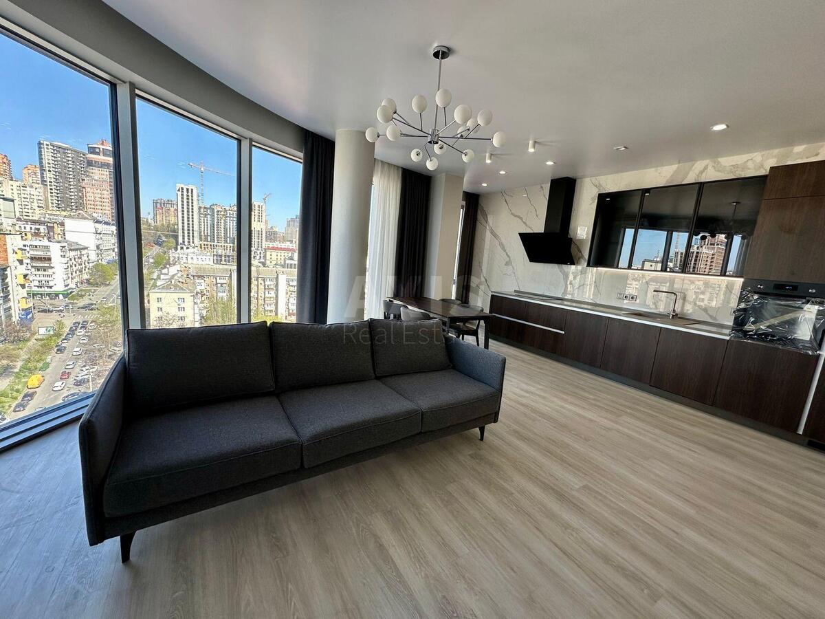 4k apartment vul. Antonovycha 118