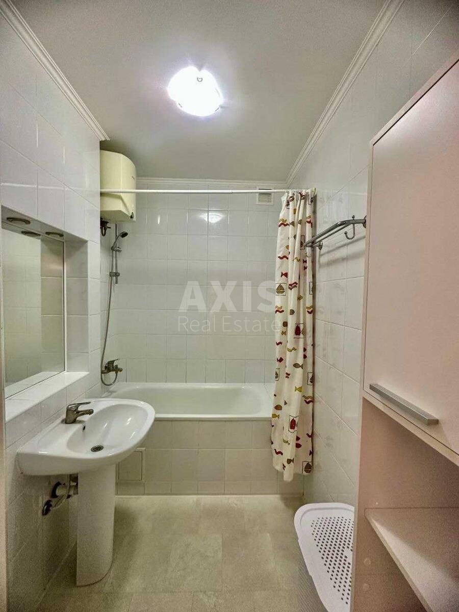 1k apartment pr-t Bazhana Mykoly 123