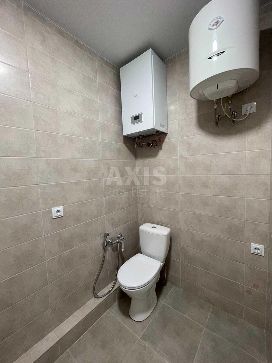 2к квартира ул. Заболотного Академика 1607636