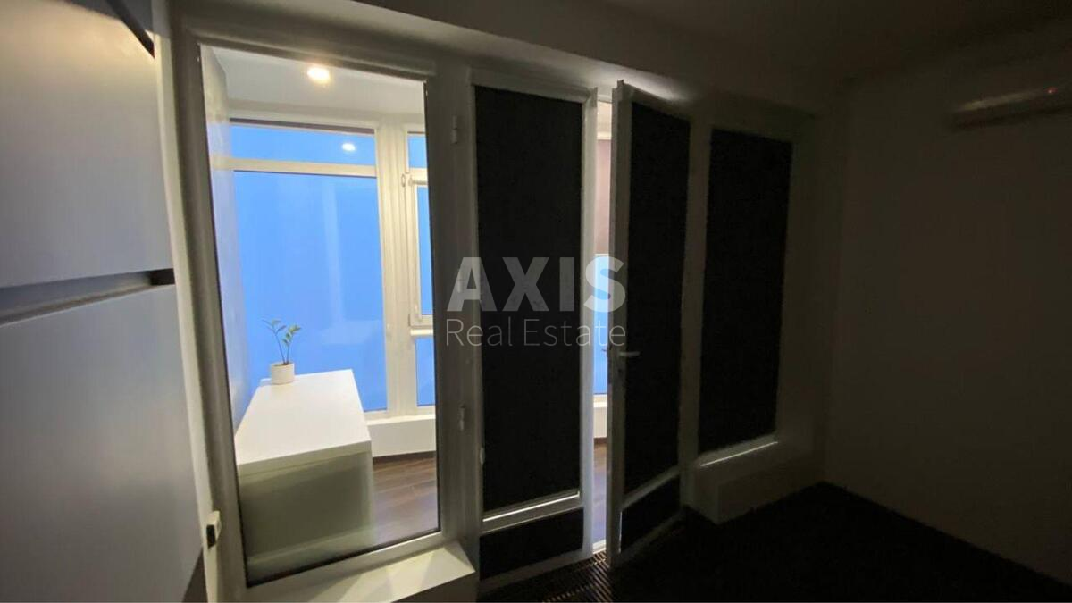 2k apartment vul. Myhajla Maksymovycha 3Г542329