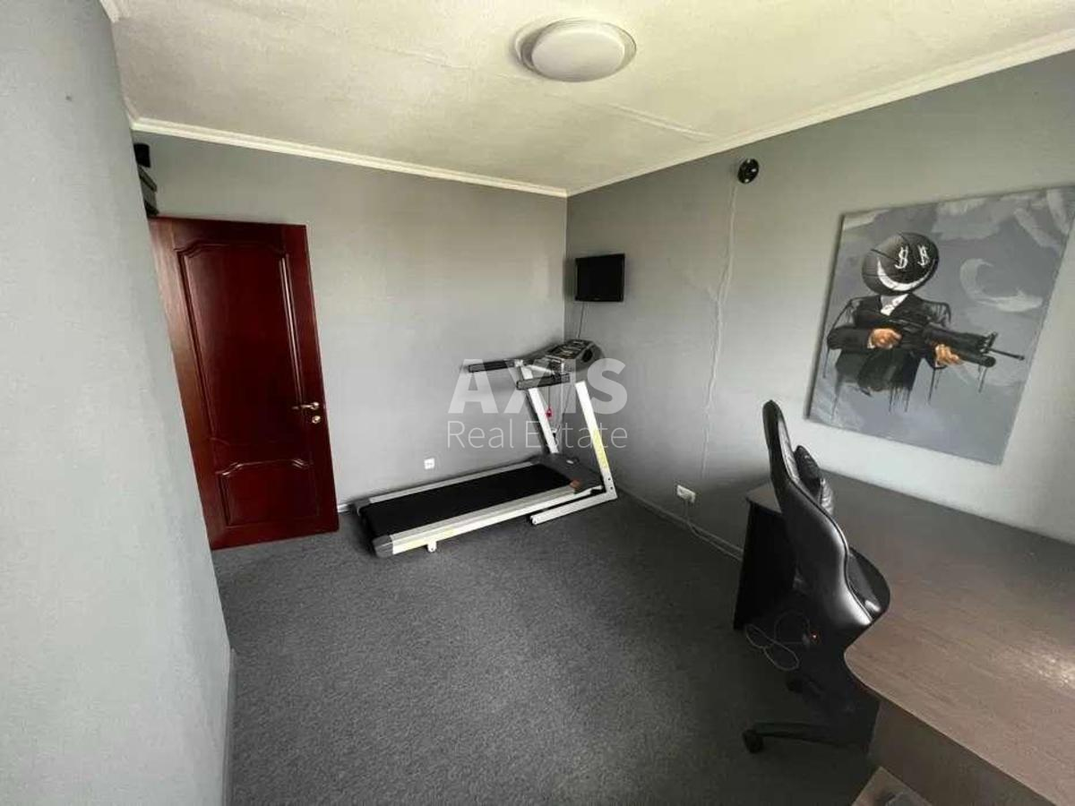 4k apartment vul. Bogatyrs'ka 6/14
