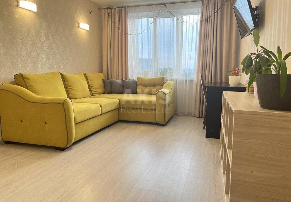2k apartment vul. Bogatyrs'ka 32